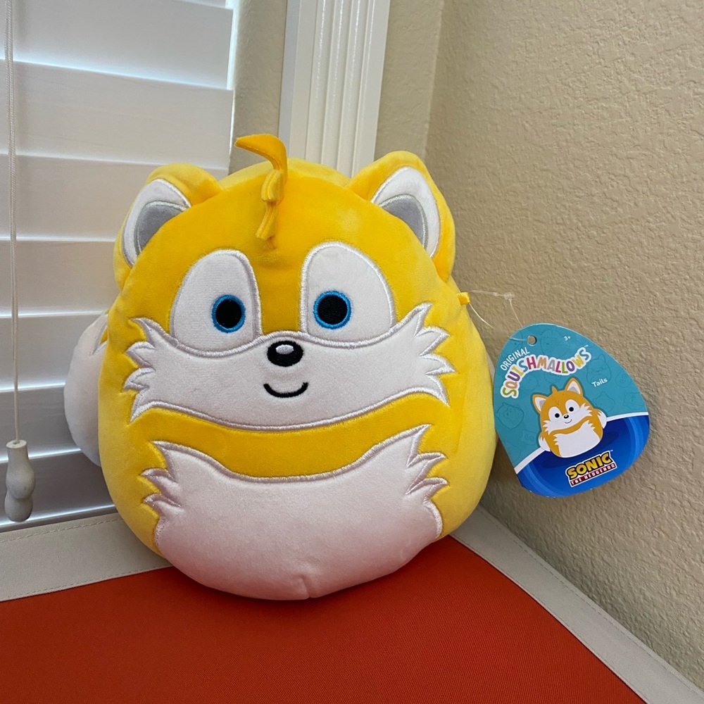 8” Tails Squishmallow
